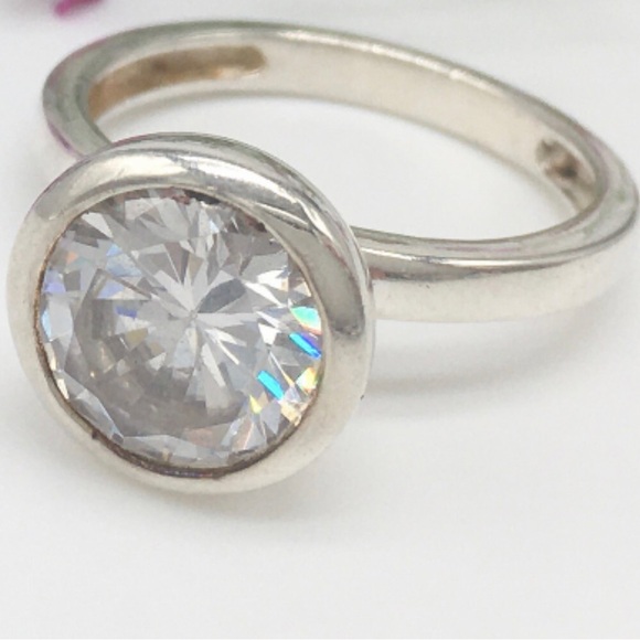 CZ Round Sparkly 3.5 Carats Rare Vintage Modern Sterling Silver 925 Size 7 Ring - Picture 1 of 9